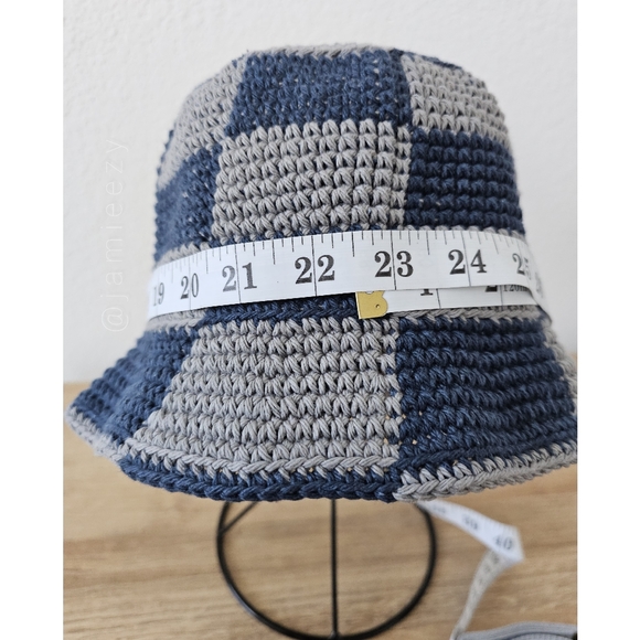 Checkered Crochet Bucket Hat - Navy/Gray (Handmade) - Picture 11 of 11